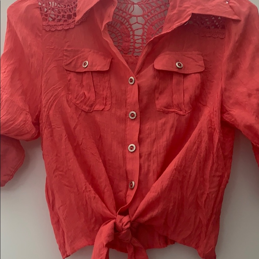 Crop button down top - Picture 2 of 4